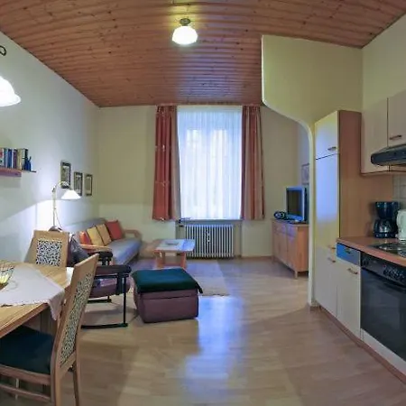 Apartment Haus *
