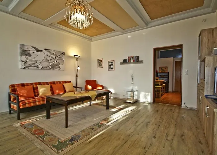 Haus *